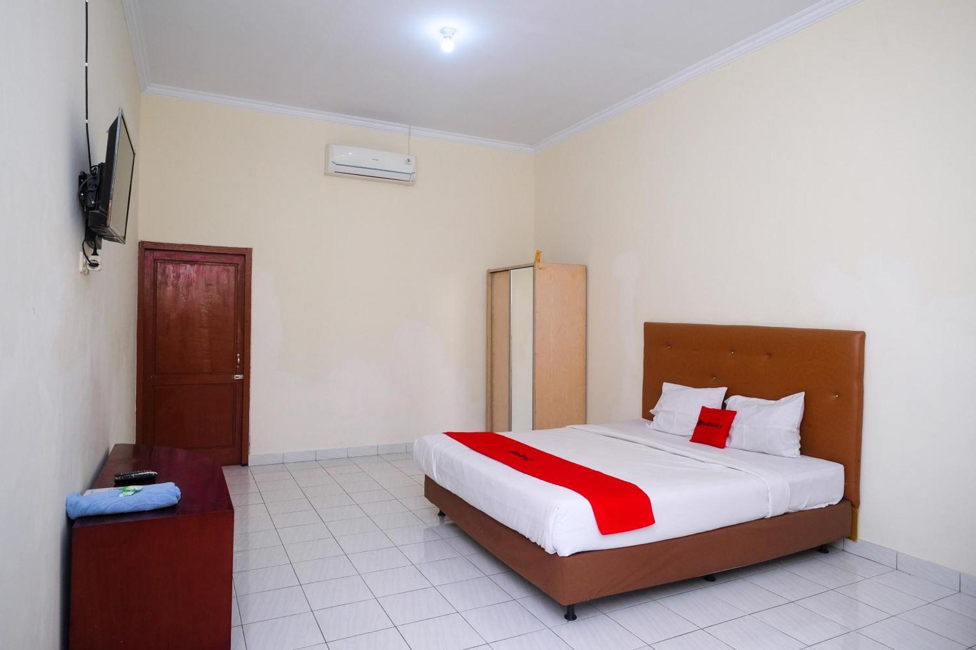 Hotel Reddoorz Syariah Near Alun Alun Wonosari Exterior foto